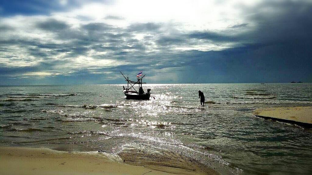 The Crest Santora Beach Front Apartment หัวหิน ภายนอก รูปภาพ